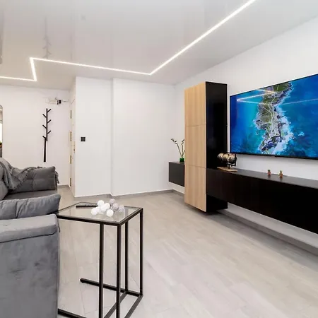 Апартаменты Estrella Del Mar Торевьиа