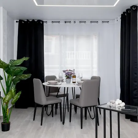 شقة Estrella Del Mar تورّيفيِخا